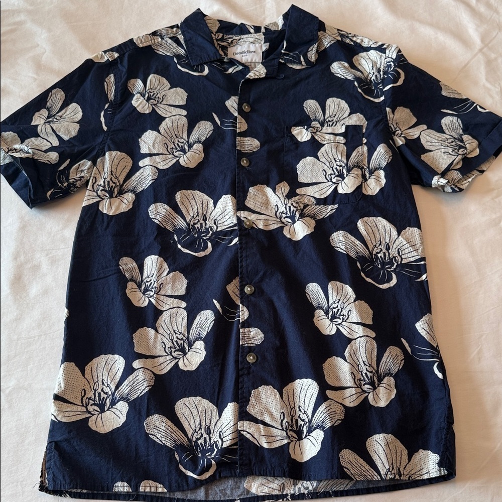 Goodfellow & Co Navy Floral Casual Button Down Shirt